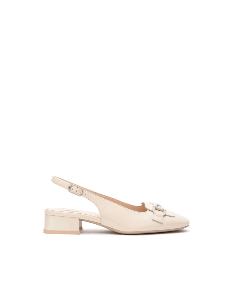 Damen-Pumps von NeroGiardini aus Lackleder bieten einen bequemen 3 cm Blockabsatz und sicheren Halt dank der rutschfesten Gummisohle und dem Schnallenverschluss.